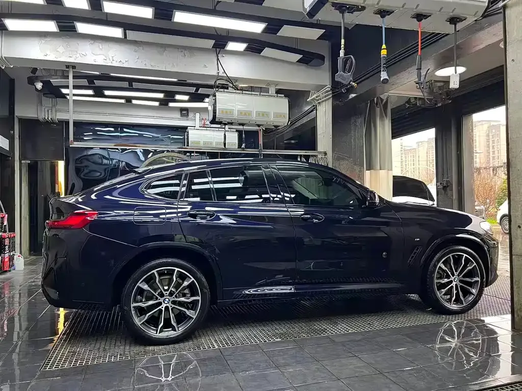 BMW X4 — фото 8