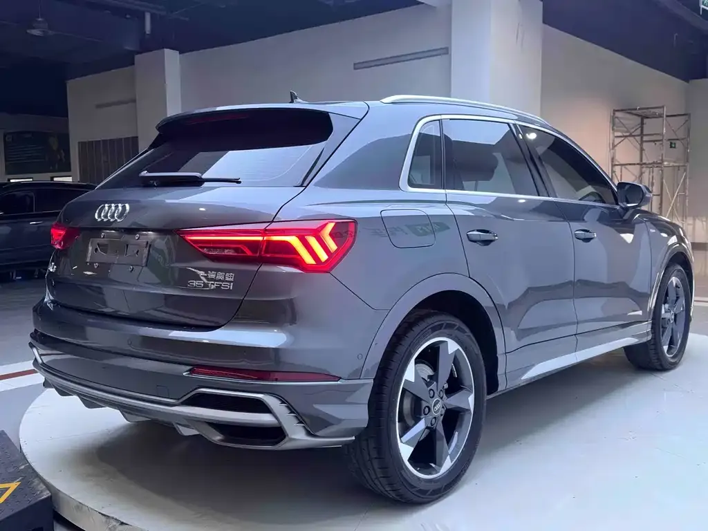 Audi Q3 — фото 4