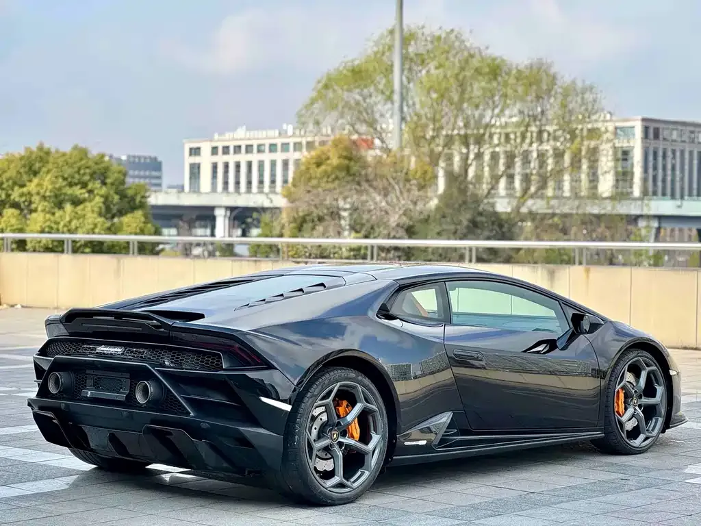 Lamborghini Huracan — фото 5