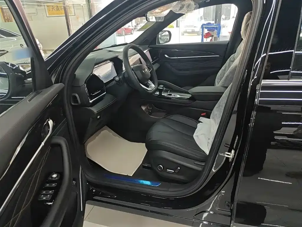 Geely Xingyue L — фото 10