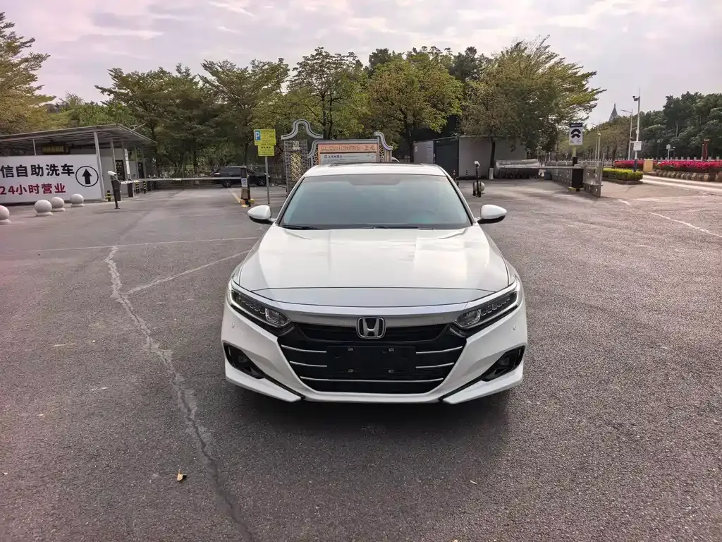 Honda Accord — фото 5