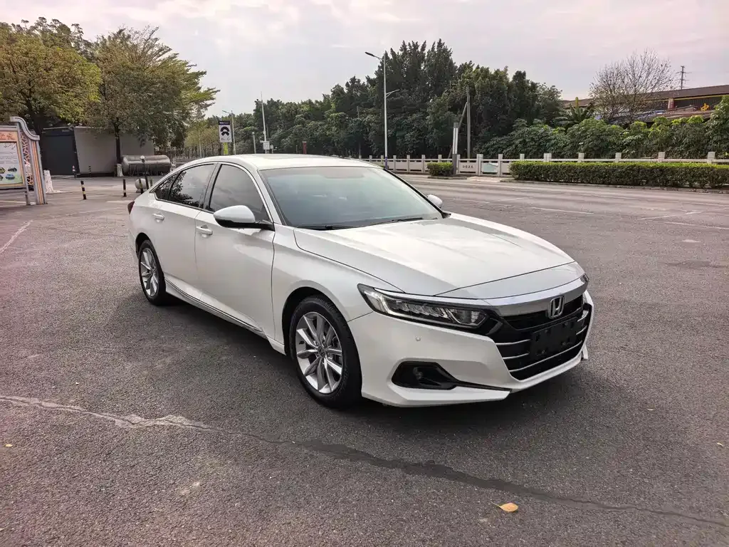 Honda Accord — фото 3