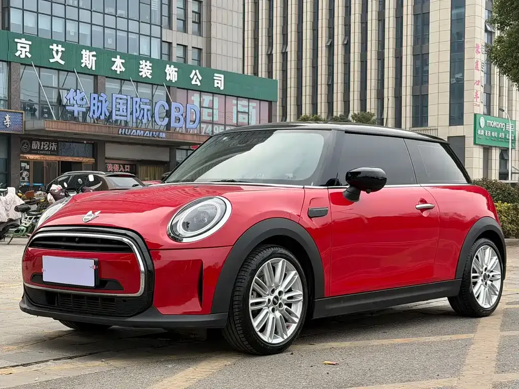 MINI Cooper (3-door) — фото 1