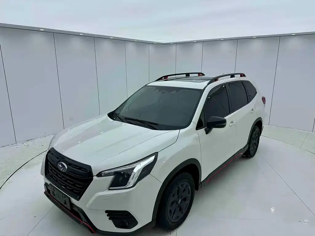 Subaru Forester — фото 1