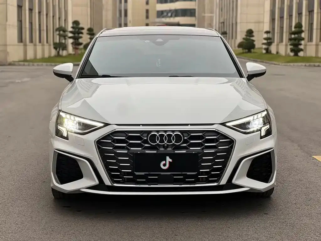 Audi A3 — фото 2