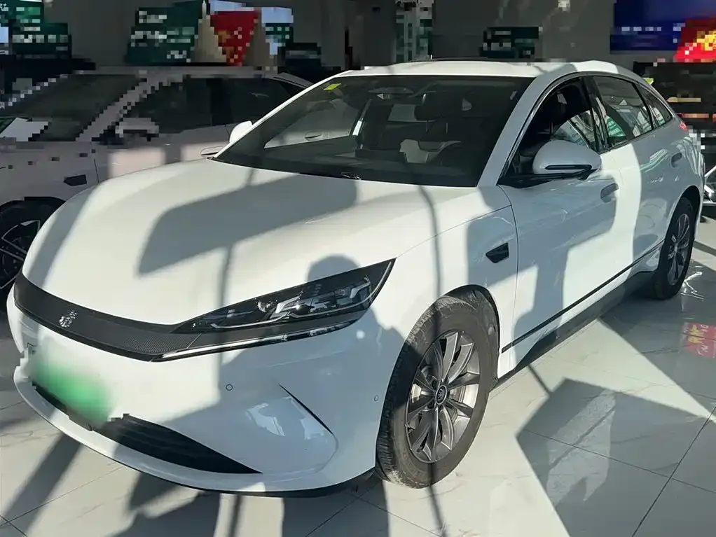 BYD Qin L — фото 2