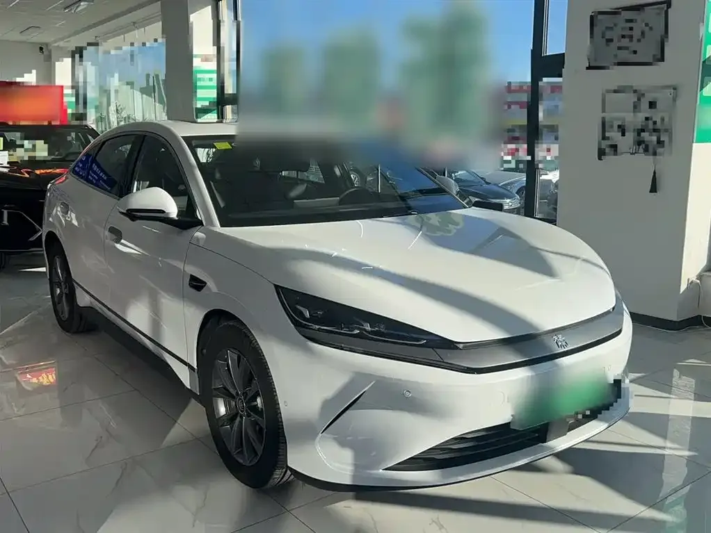 BYD Qin L — фото 10