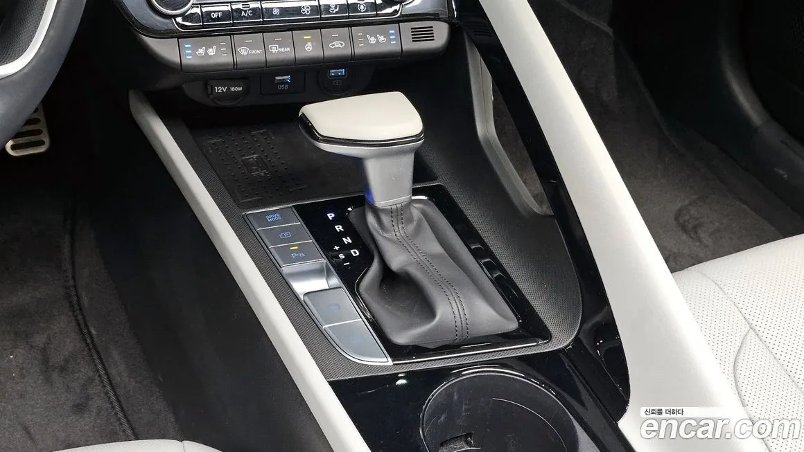Hyundai AVANTE — фото 6