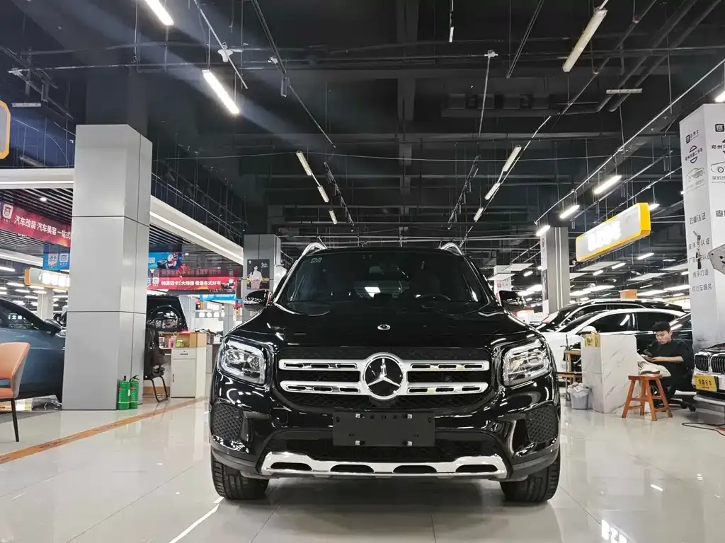 Mercedes-Benz GLB — фото 4