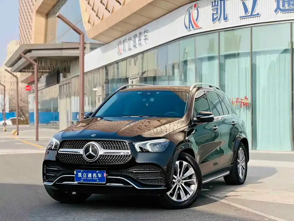 Mercedes-Benz GLE — фото 1