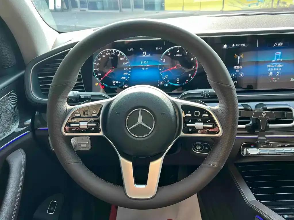 Mercedes-Benz GLE — фото 9