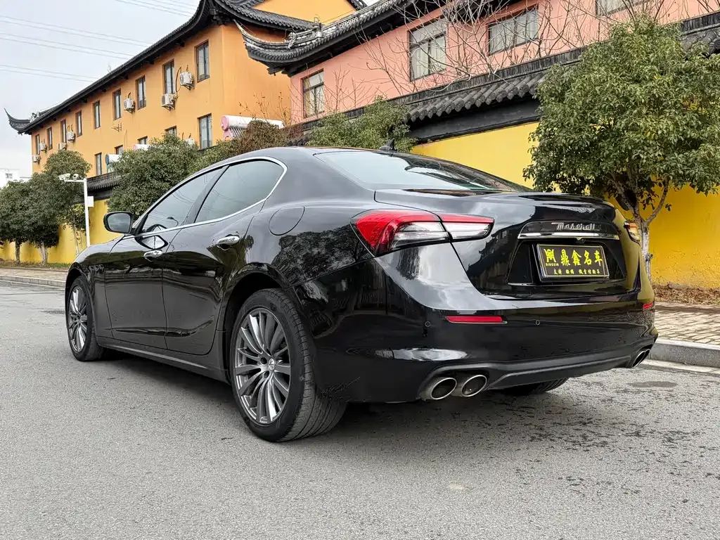 Maserati Ghibli — фото 9