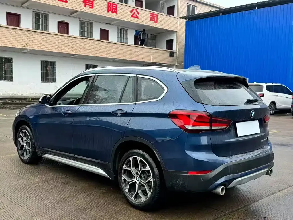 BMW X1 — фото 9