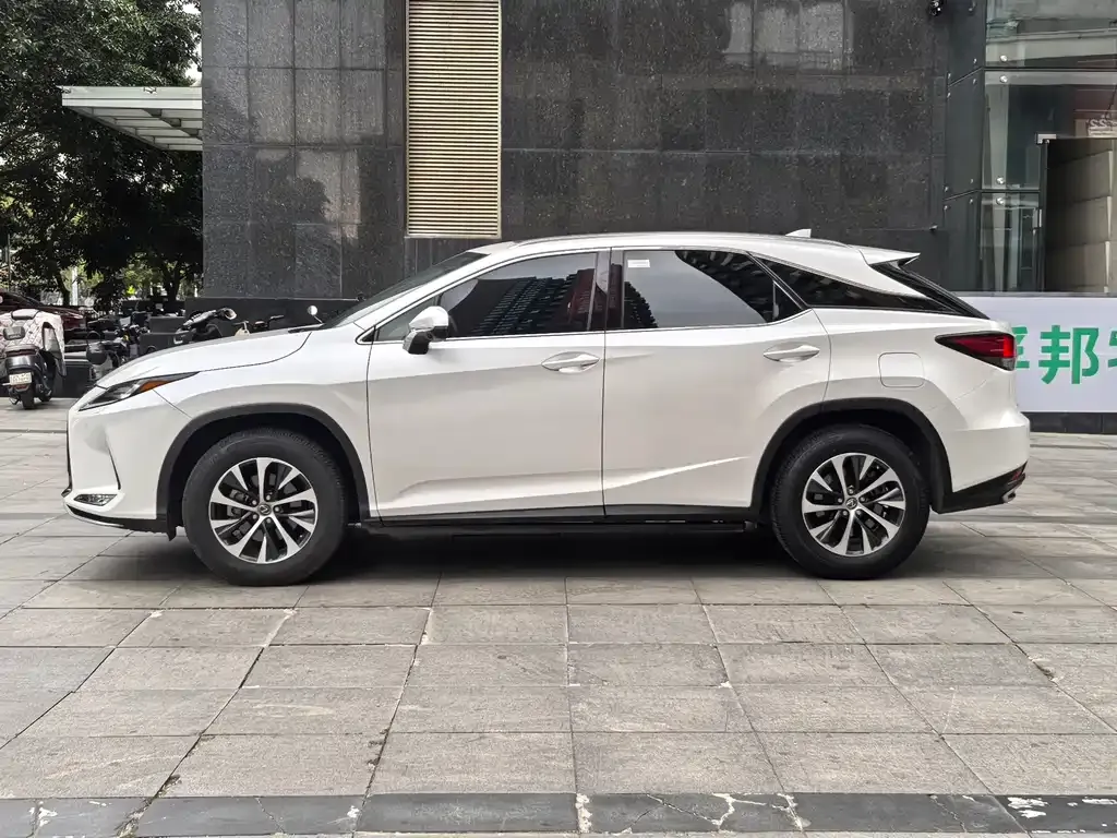 Lexus RX — фото 7