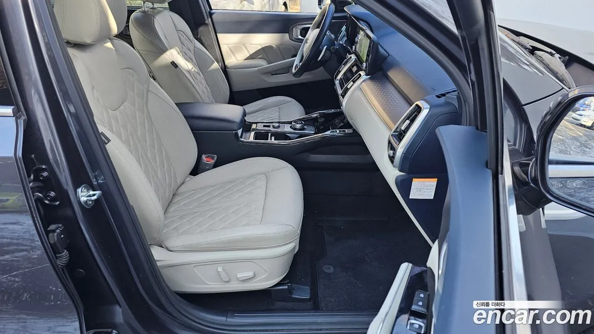 Kia Sorento — фото 9