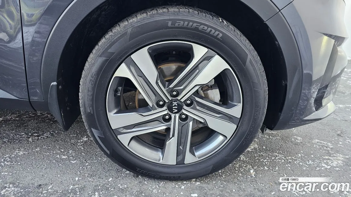 Kia Sorento — фото 10
