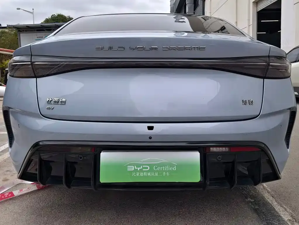 BYD Seal — фото 8
