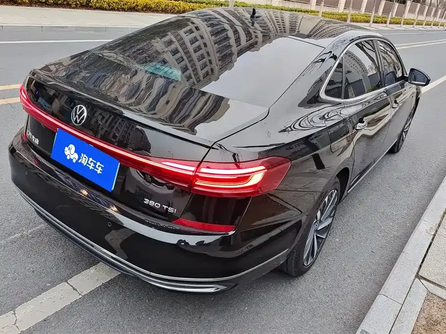Volkswagen Passat — фото 3
