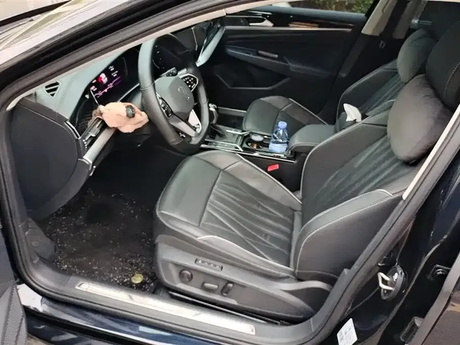 Volkswagen Passat — фото 6