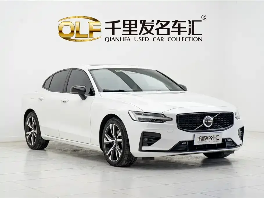 Volvo S60 — фото 6