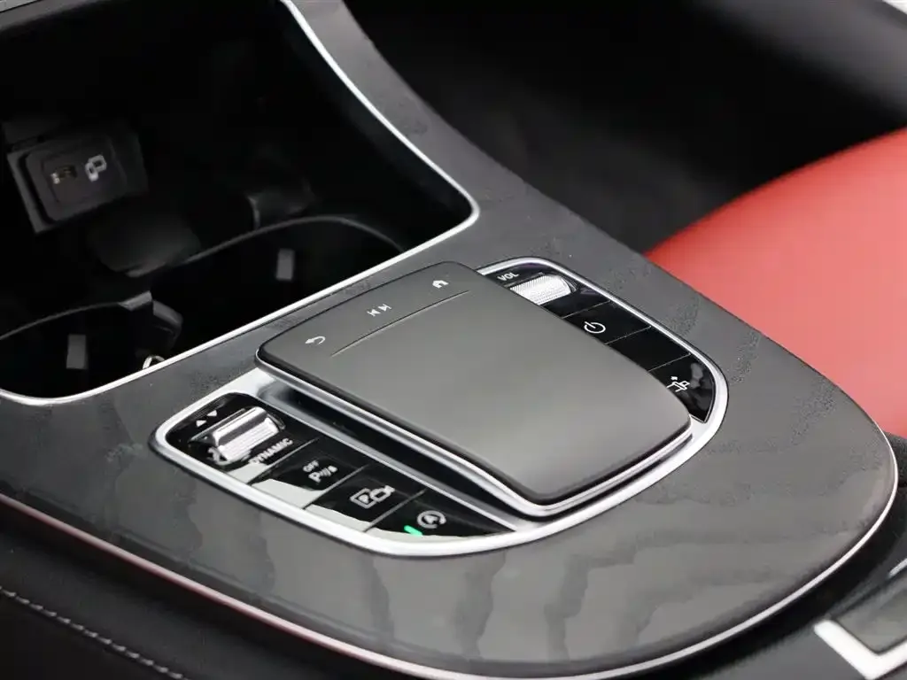 Mercedes-Benz E-Class (Import) — фото 3