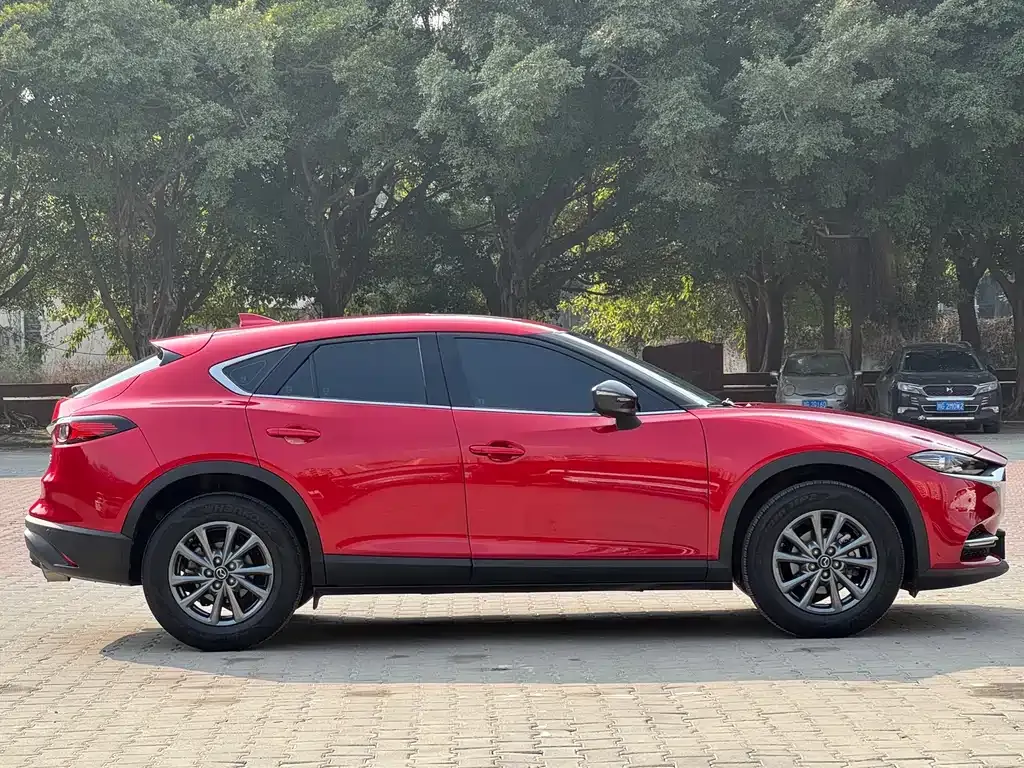 Mazda CX-4 — фото 10