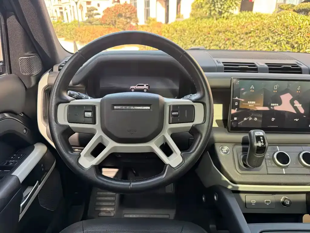 Land Rover Defender — фото 2