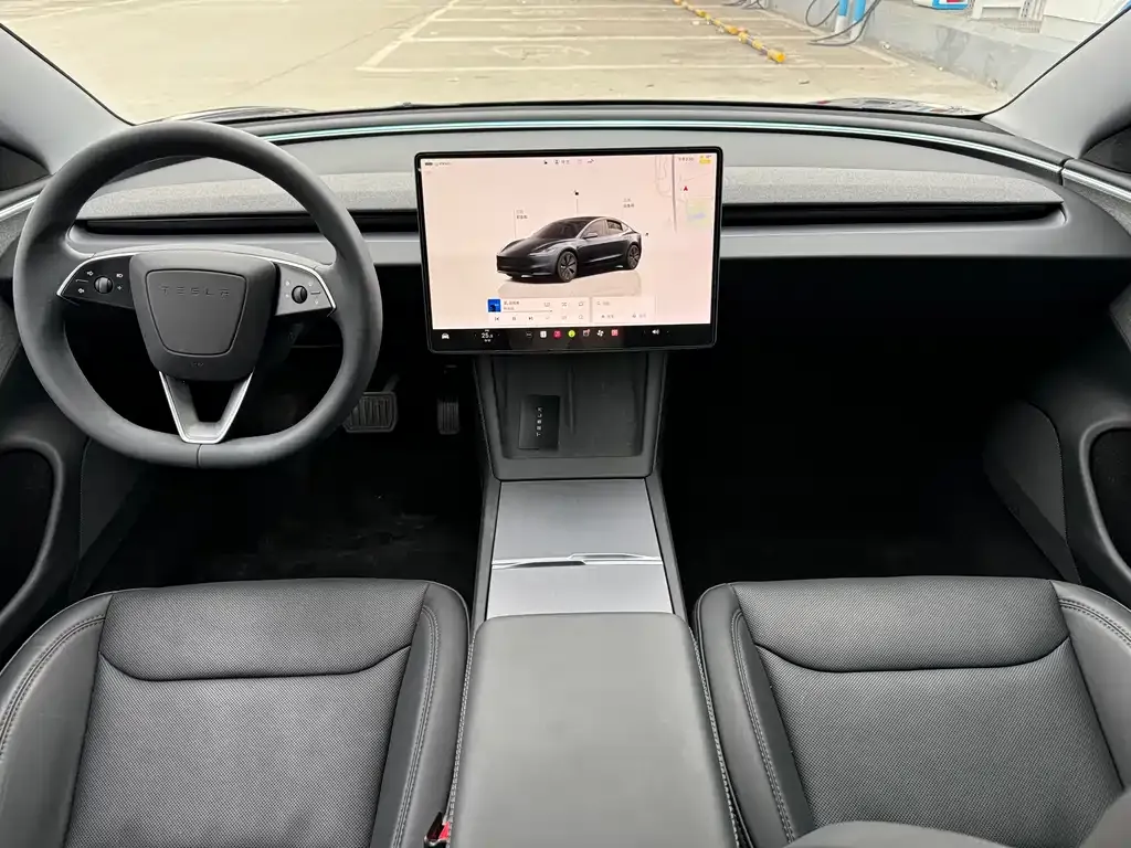 Tesla Model 3 — фото 4