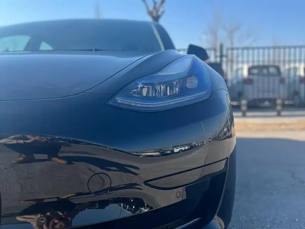 Tesla Model 3 — фото 6
