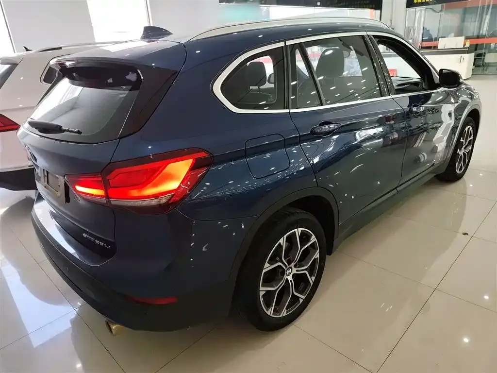 BMW X1 — фото 4