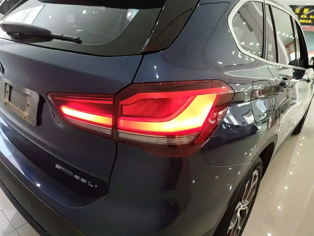 BMW X1 — фото 3