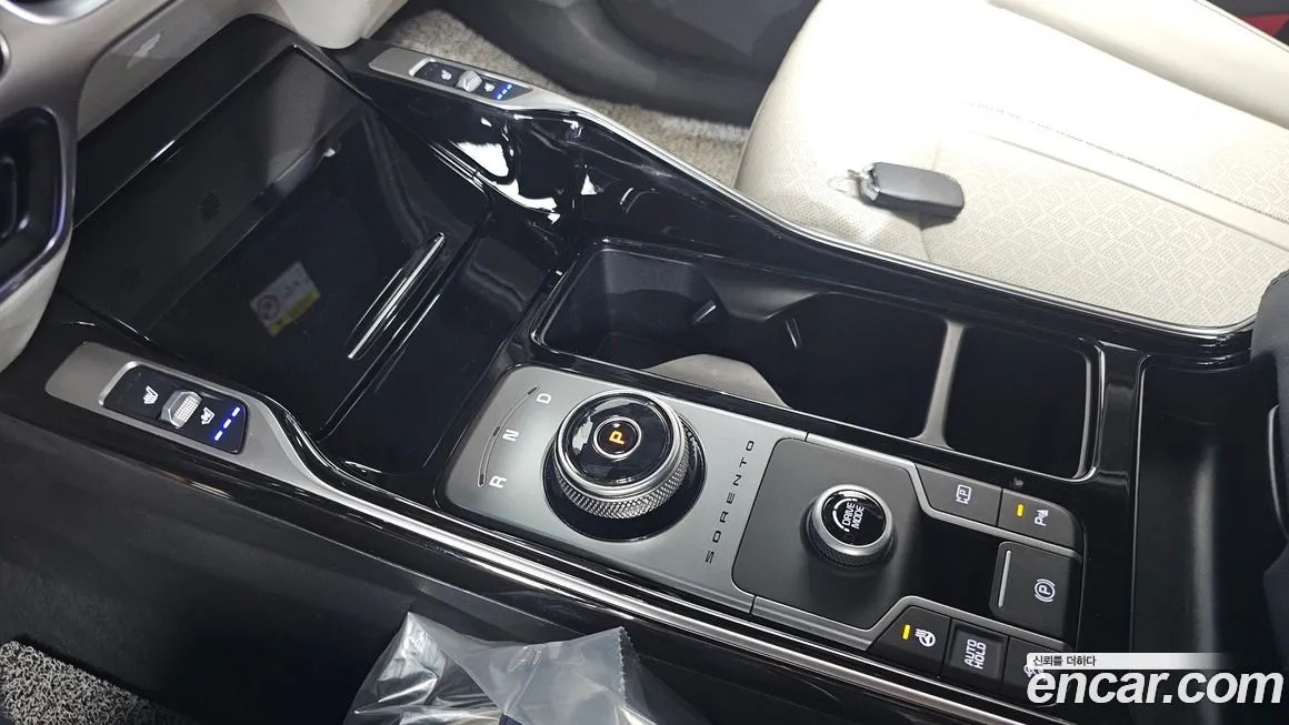 Kia Sorento — фото 9