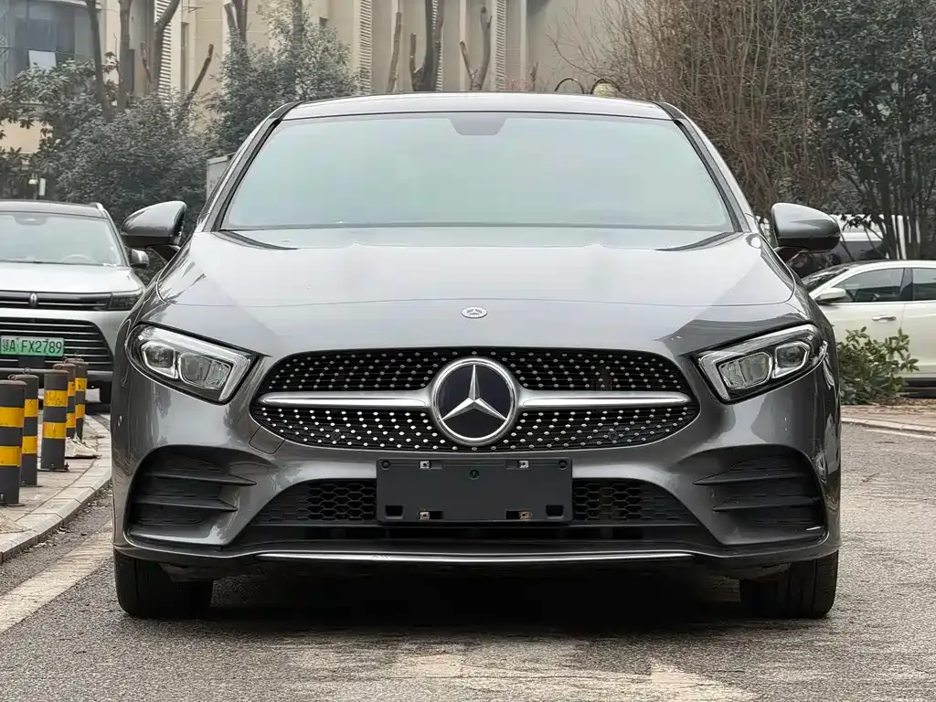 Mercedes-Benz A-Class — фото 1
