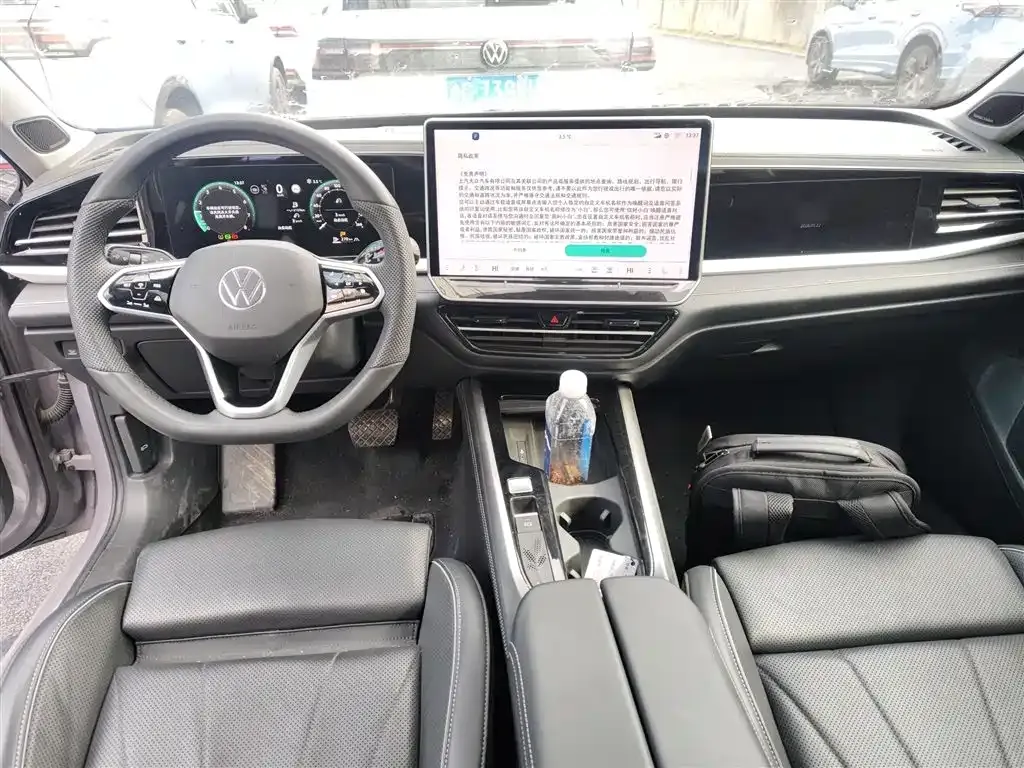 Volkswagen Passat — фото 8