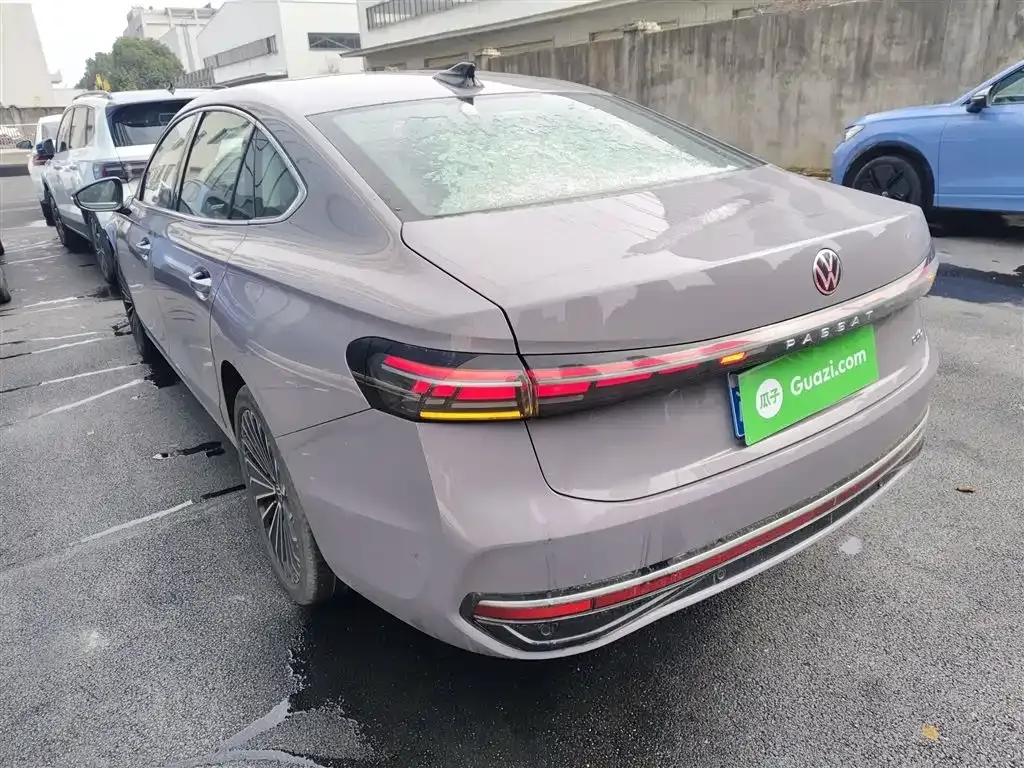 Volkswagen Passat — фото 9