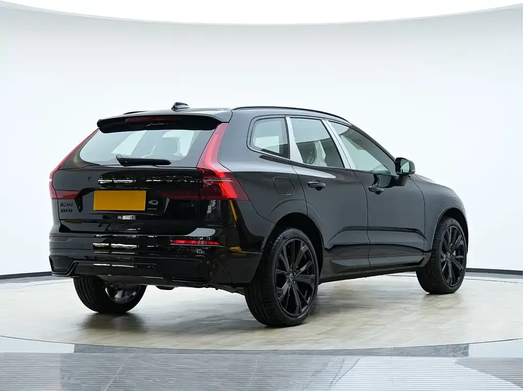 Volvo XC60 — фото 2