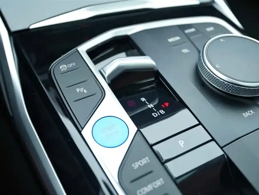 BMW i3 — фото 6