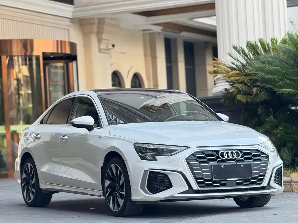 Audi A3 — фото 2