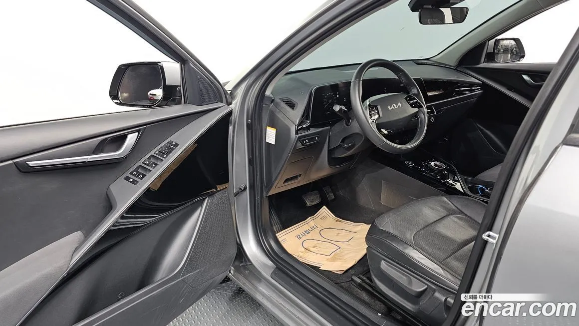 Kia Niro — фото 10