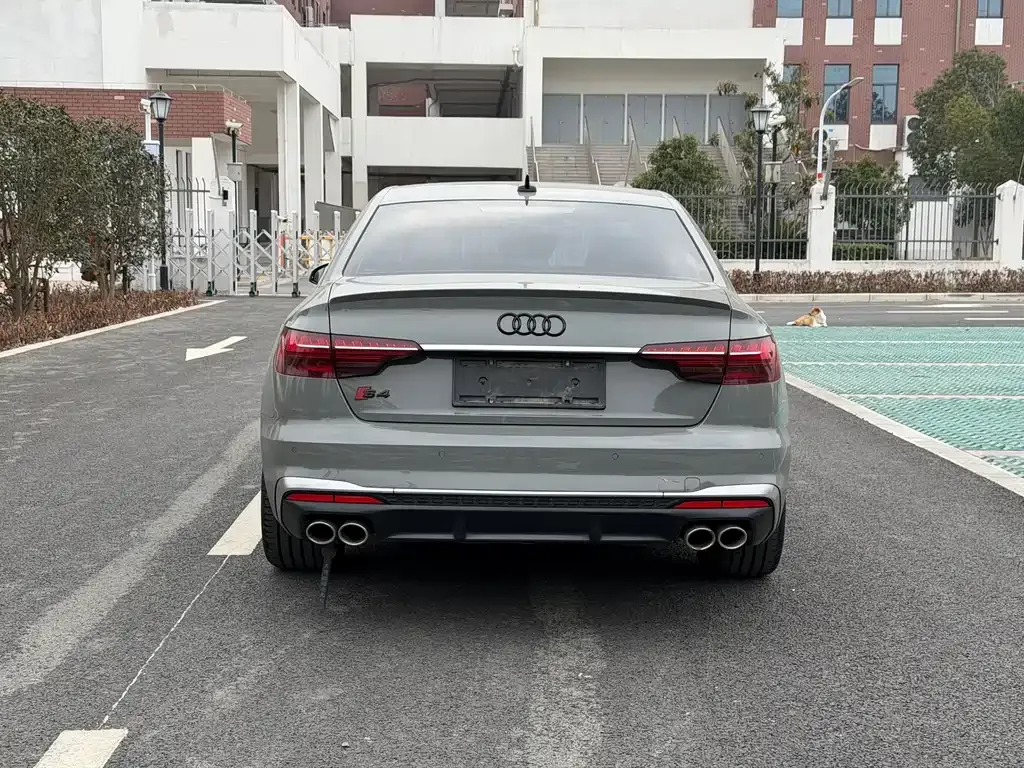 Audi S4 — фото 10