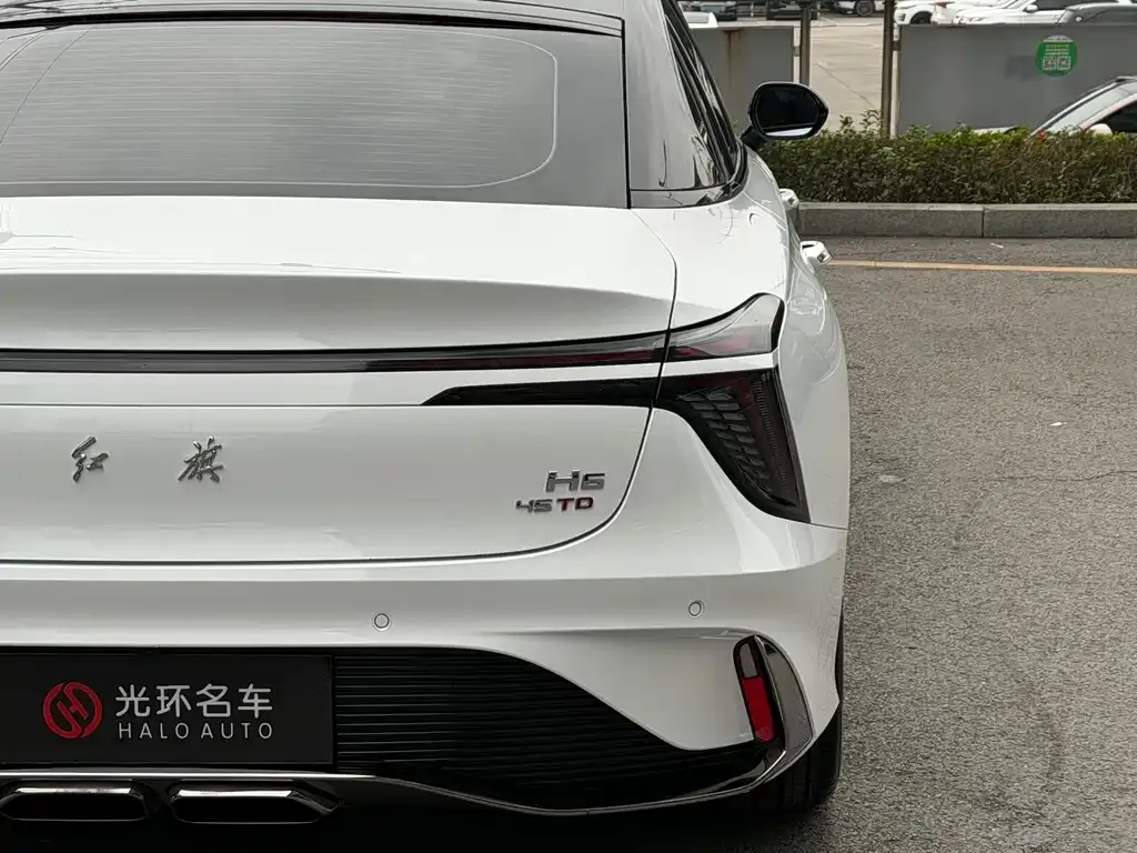 Hongqi H6 — фото 8