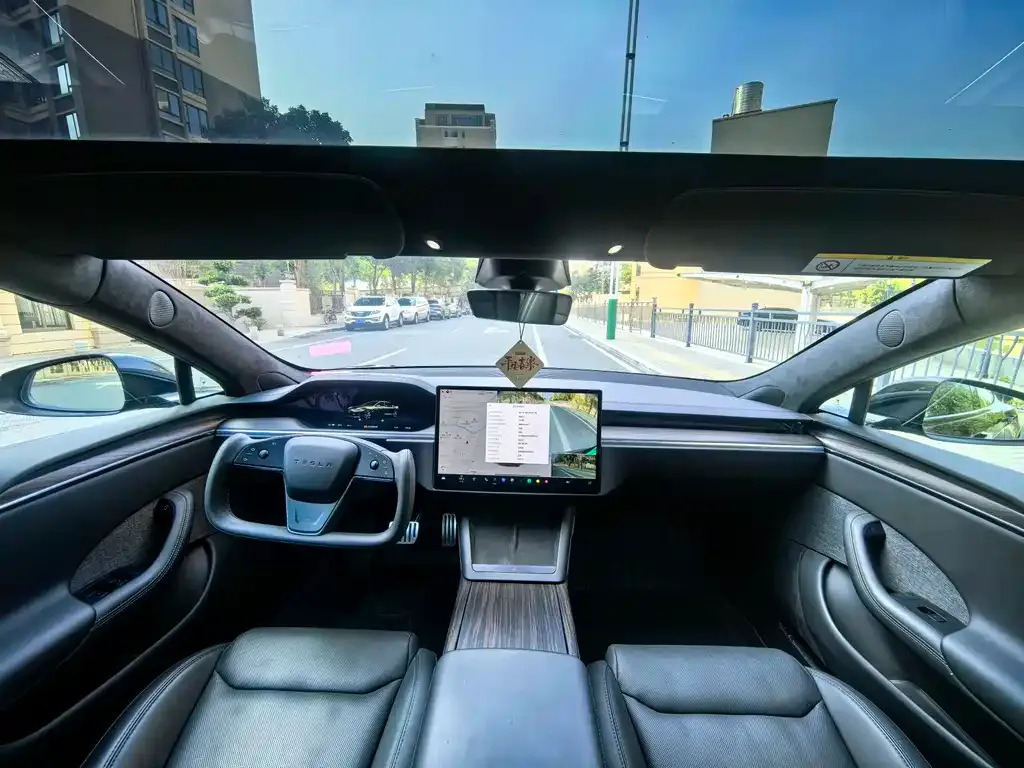 Tesla Model S — фото 5