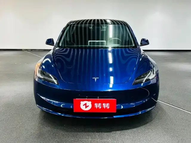 Tesla Model 3 — фото 2