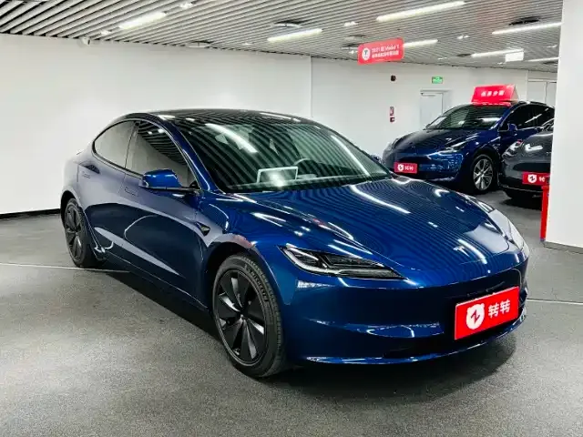 Tesla Model 3 — фото 8