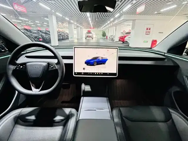 Tesla Model 3 — фото 4