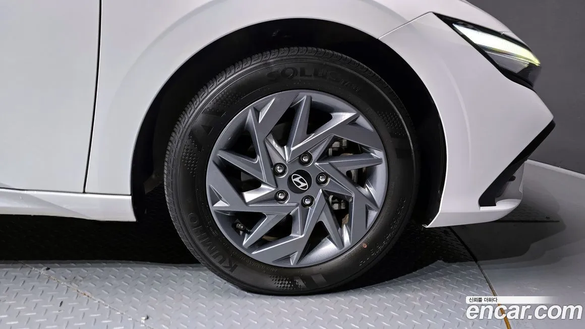 Hyundai AVANTE — фото 2