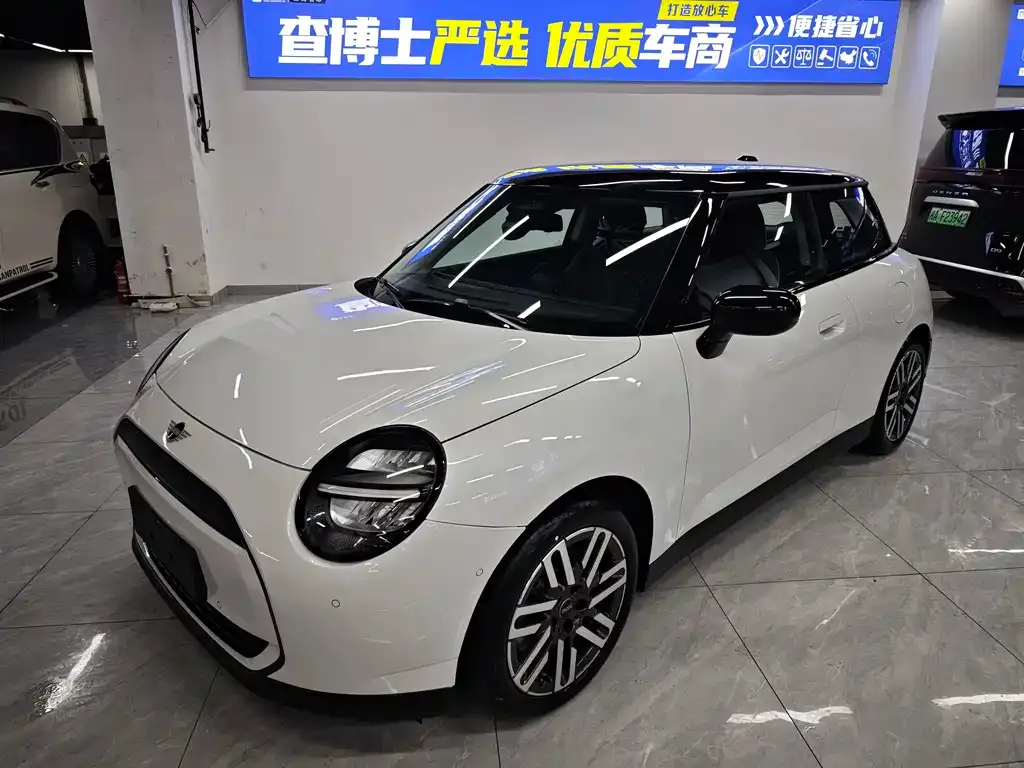 MINI Cooper EV — фото 1