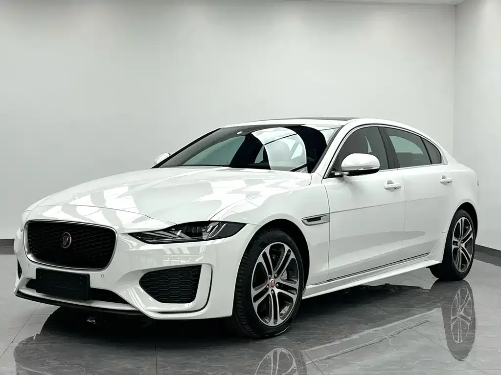 Jaguar XEL — фото 1