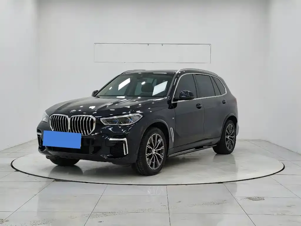 BMW X5 — фото 1