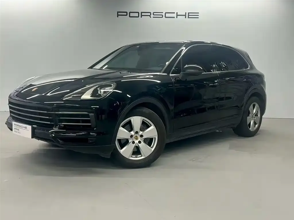 Porsche Cayenne — фото 1